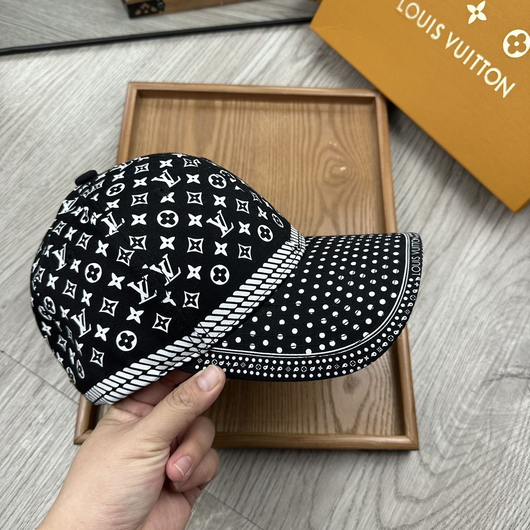 Louis Vuitton Caps